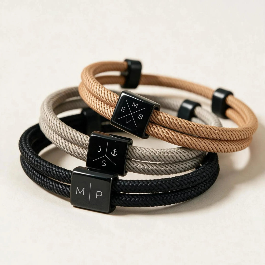 NORTH bracelet in black with two engraved initials