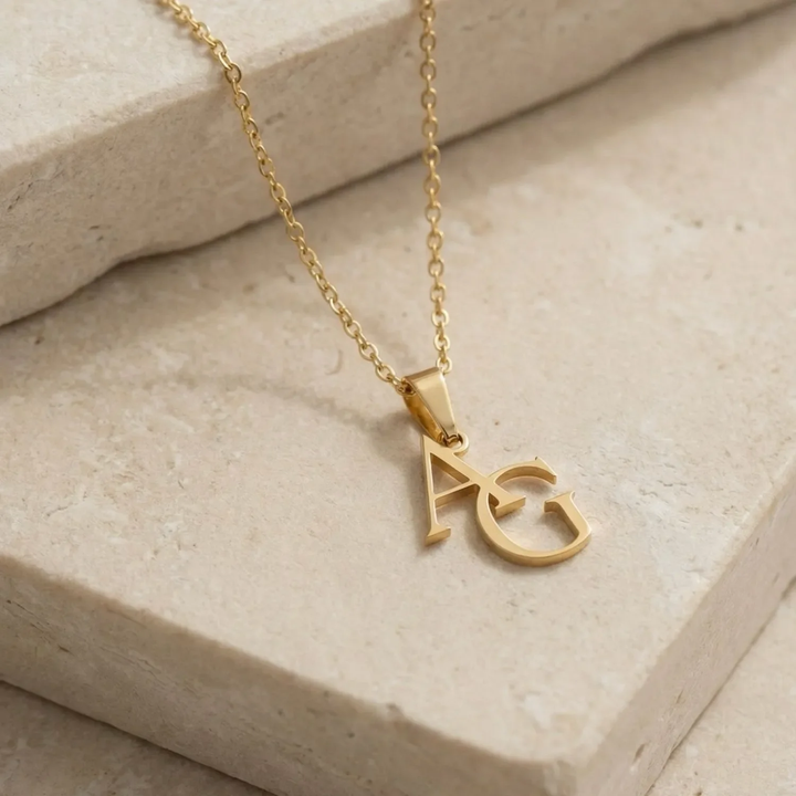 NECKLACE WITH THE INITIALS OF THE ONE YOU LOVE
