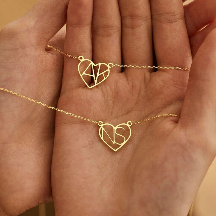 NECKLACE WITH A HEART AND AN INITIAL